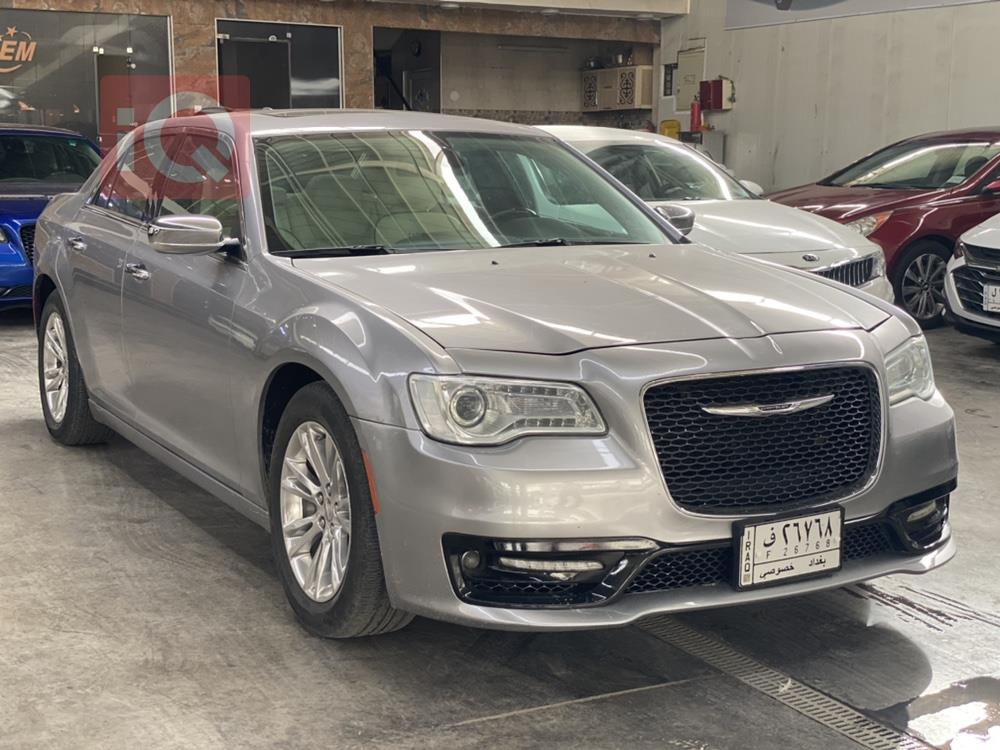 كرايسلر 300